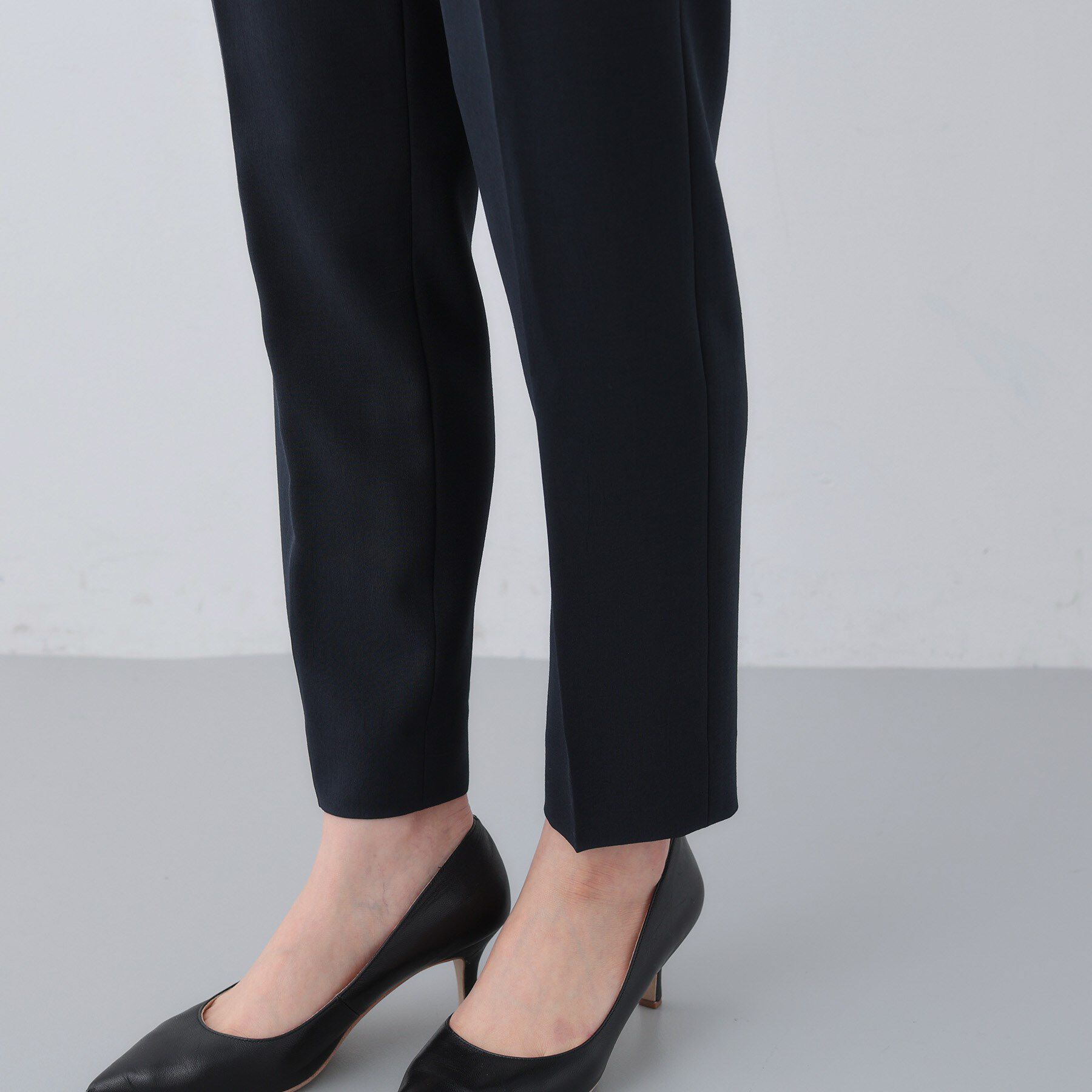 INDIVI「【定番スーツ／UVケア／洗える】ウール調タックテーパードパンツ」|スーツ|