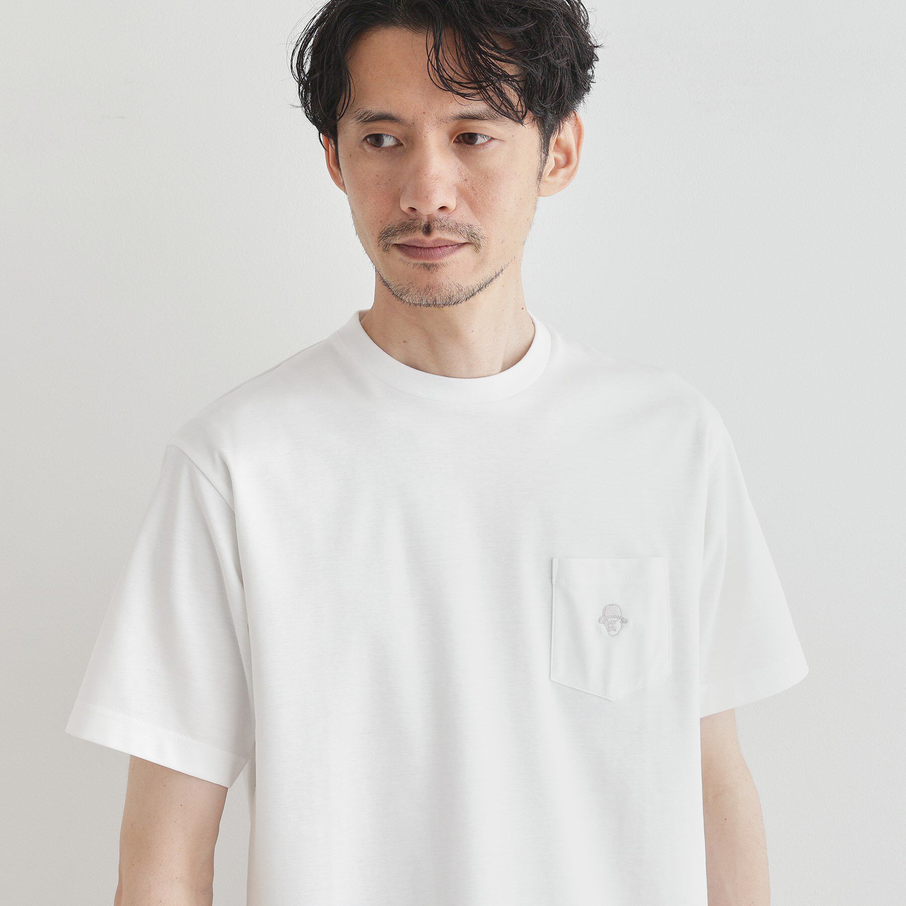 TAKEO KIKUCHI「【COOL CITY WEAR】ワンポイント刺しゅう ポケットTシャツ /接触冷感」|Tシャツ・カットソー|
