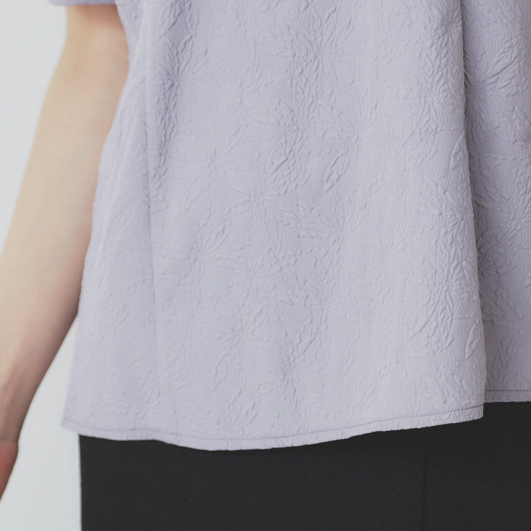 index「フラワージャカードパフフレアブラウス【洗濯機洗い可/防シワ】」|シャツ・ブラウス|