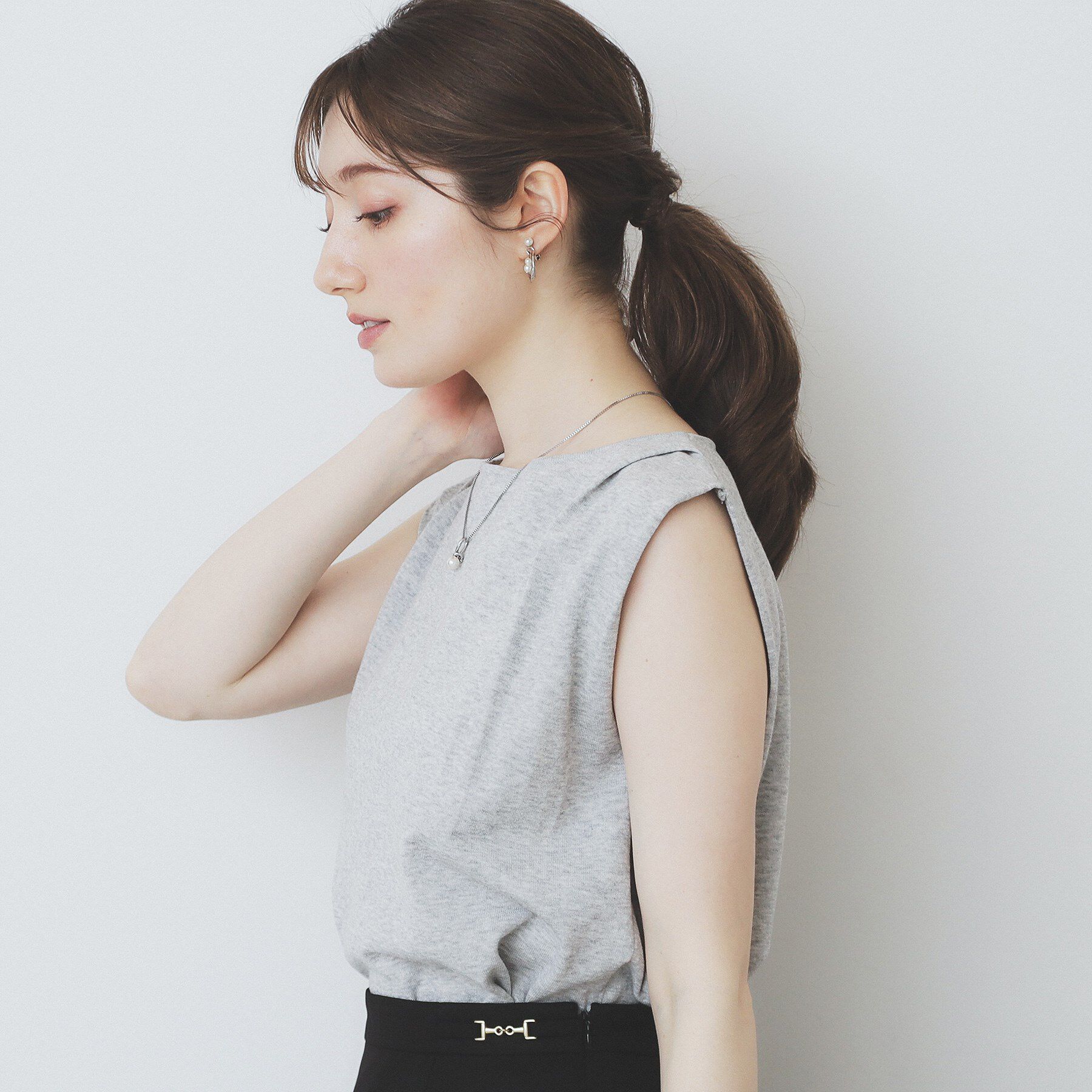 index「タックノースリーブニット【洗濯機洗い可/UVケア/抗ピル】」|Tシャツ・カットソー|