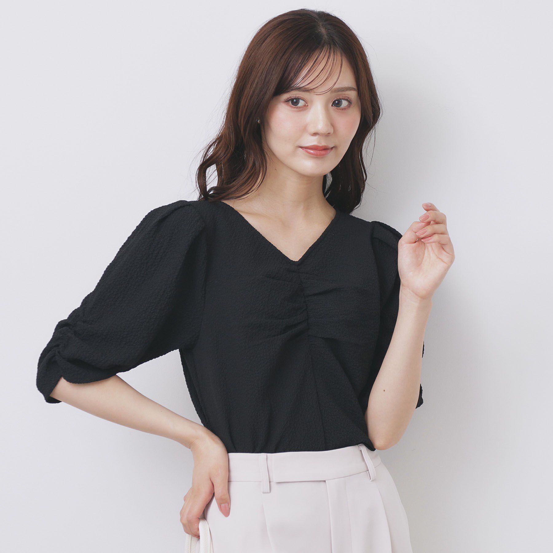 index「フロントギャザージャガードブラウス【洗濯機洗い可】」|シャツ・ブラウス|ブラック(019)
