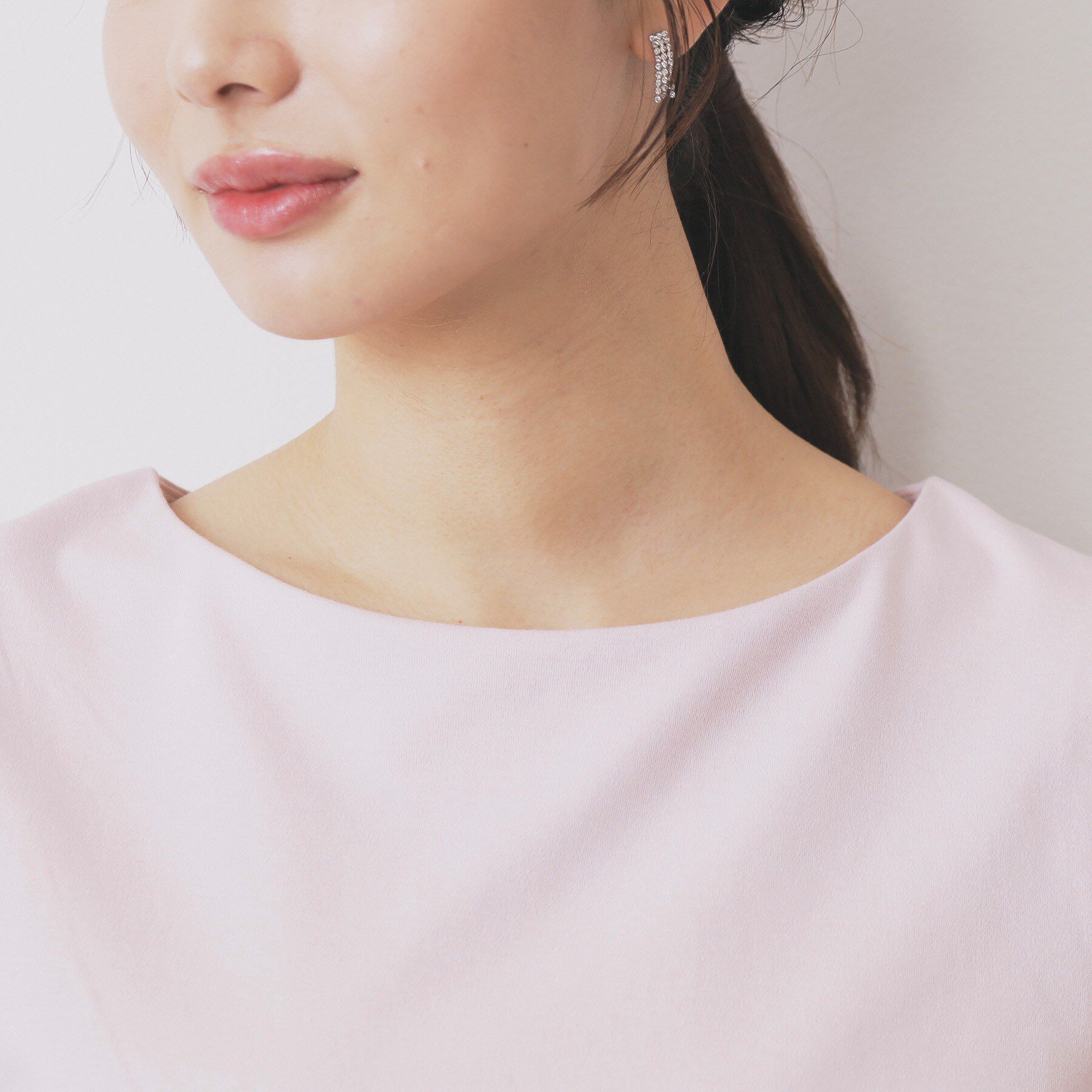 index「パフスリーブツイストタックトップス【洗濯機可/接触冷感/UVケア】」|Tシャツ・カットソー|