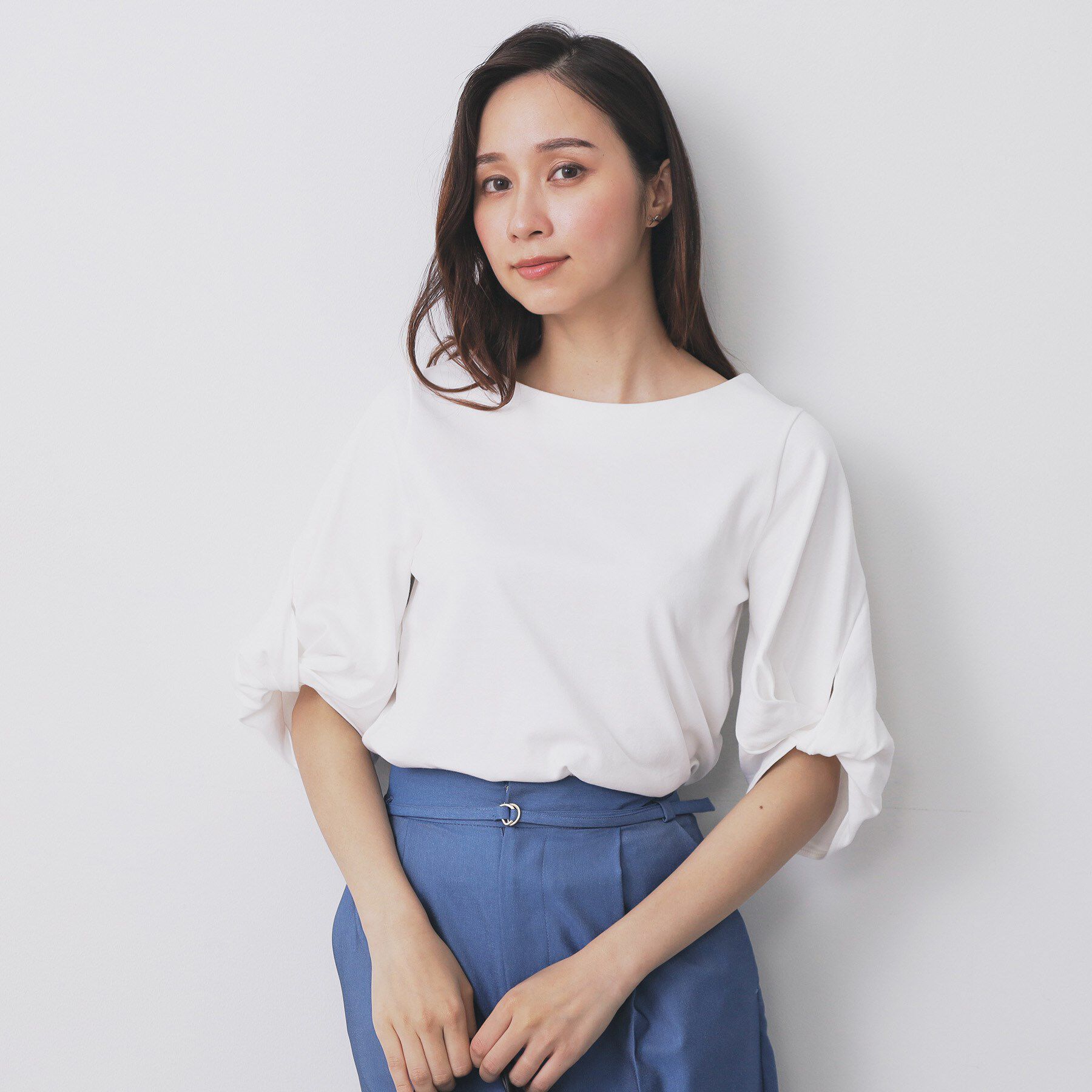 index「パフスリーブツイストタックトップス【洗濯機可/接触冷感/UVケア】」|Tシャツ・カットソー|オフホワイト(803