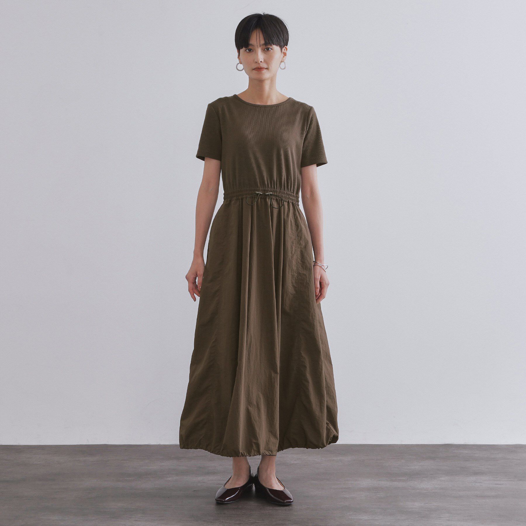 OPAQUE.CLIP「2WAYスピンドル使いドッキングワンピース【洗濯機洗い可】」|ワンピース|