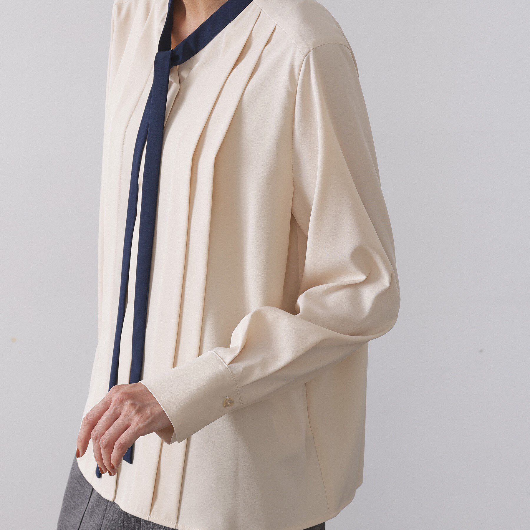 OPAQUE.CLIP「バイカラーボウタイブラウス【洗濯機OK】」|シャツ・ブラウス|