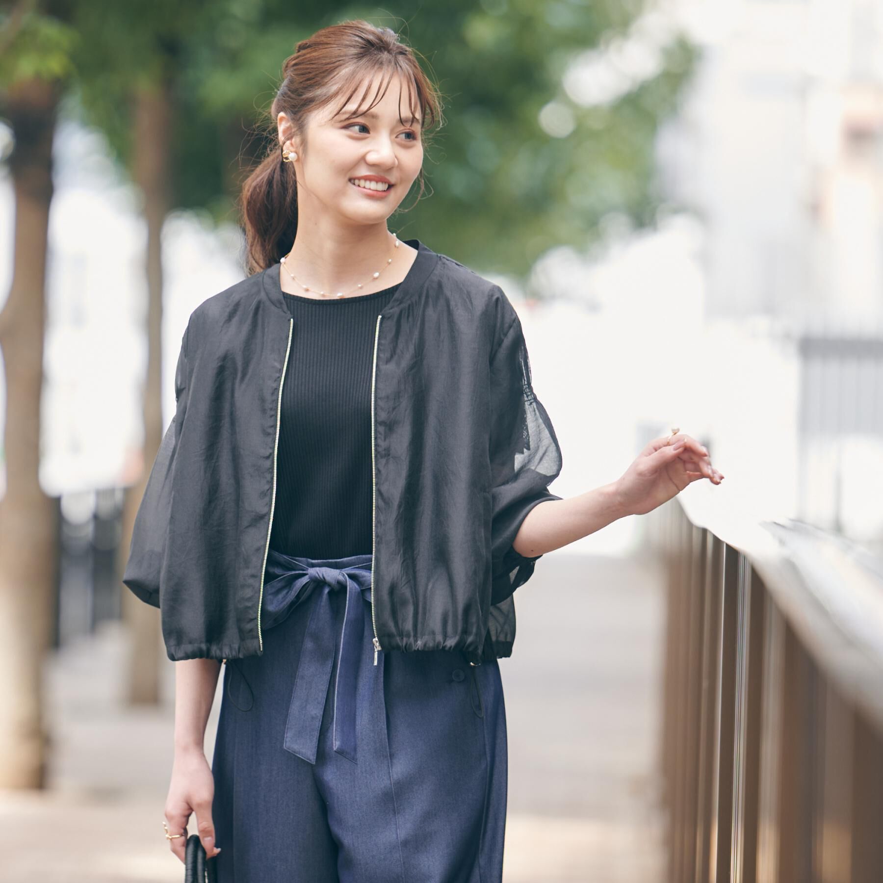 Couture broach「【マシンウォッシャブル・シアー】袖シャーリングシアーブルゾン」|ブルゾン・スタジャン|