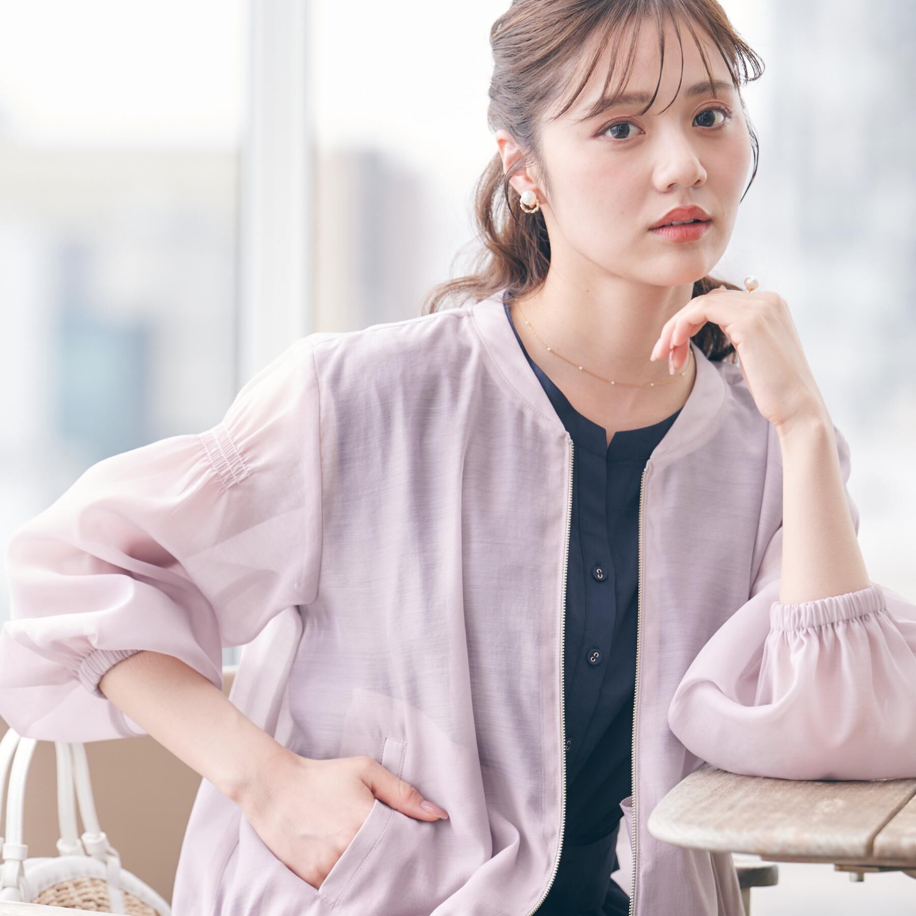 Couture broach「【マシンウォッシャブル・シアー】袖シャーリングシアーブルゾン」|ブルゾン・スタジャン|