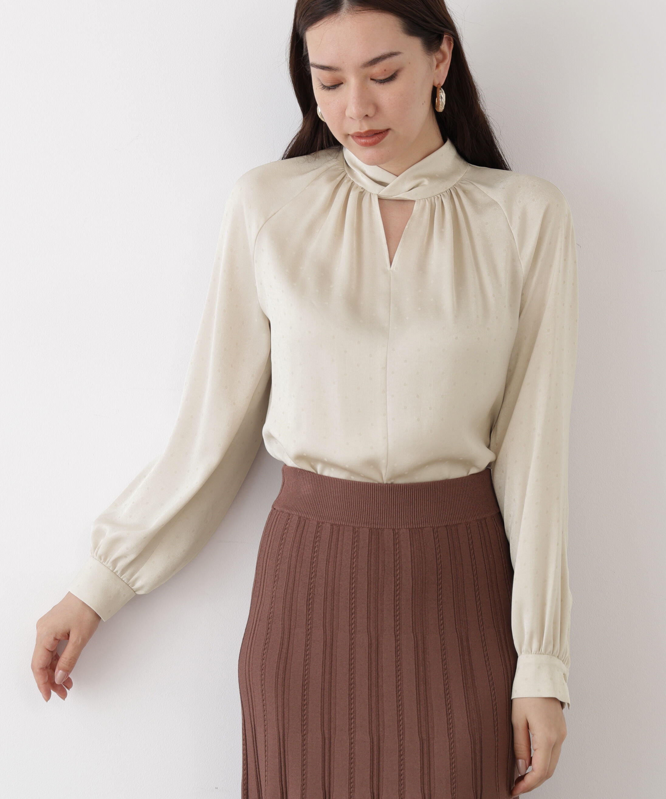  「◆ギャザーネックドットジャガードブラウス」|シャツ・ブラウス|