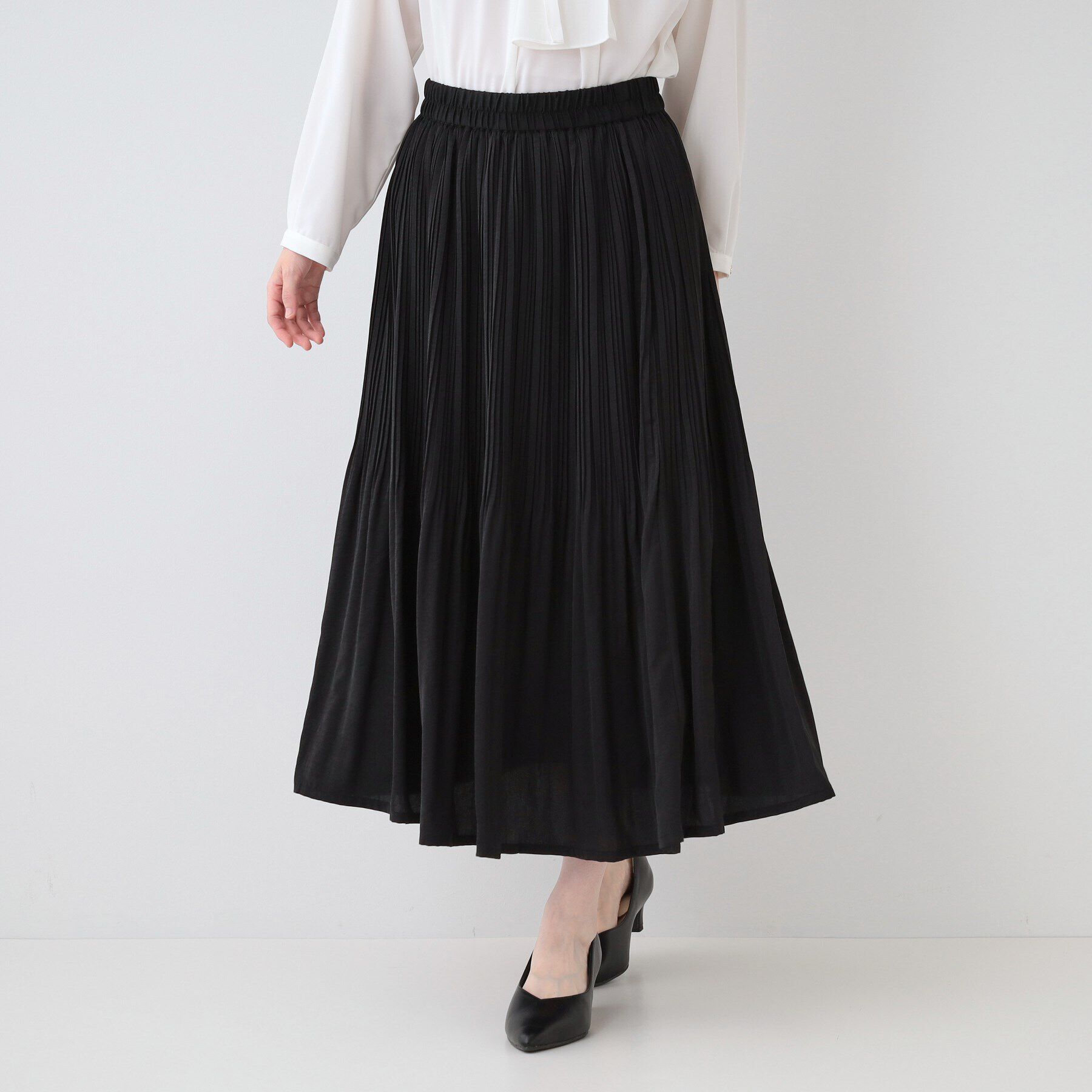 SHOO･LA･RUE「【セレモニーにも】ひらりと揺れる上品シルエット サテンプリーツスカート」|スカート|