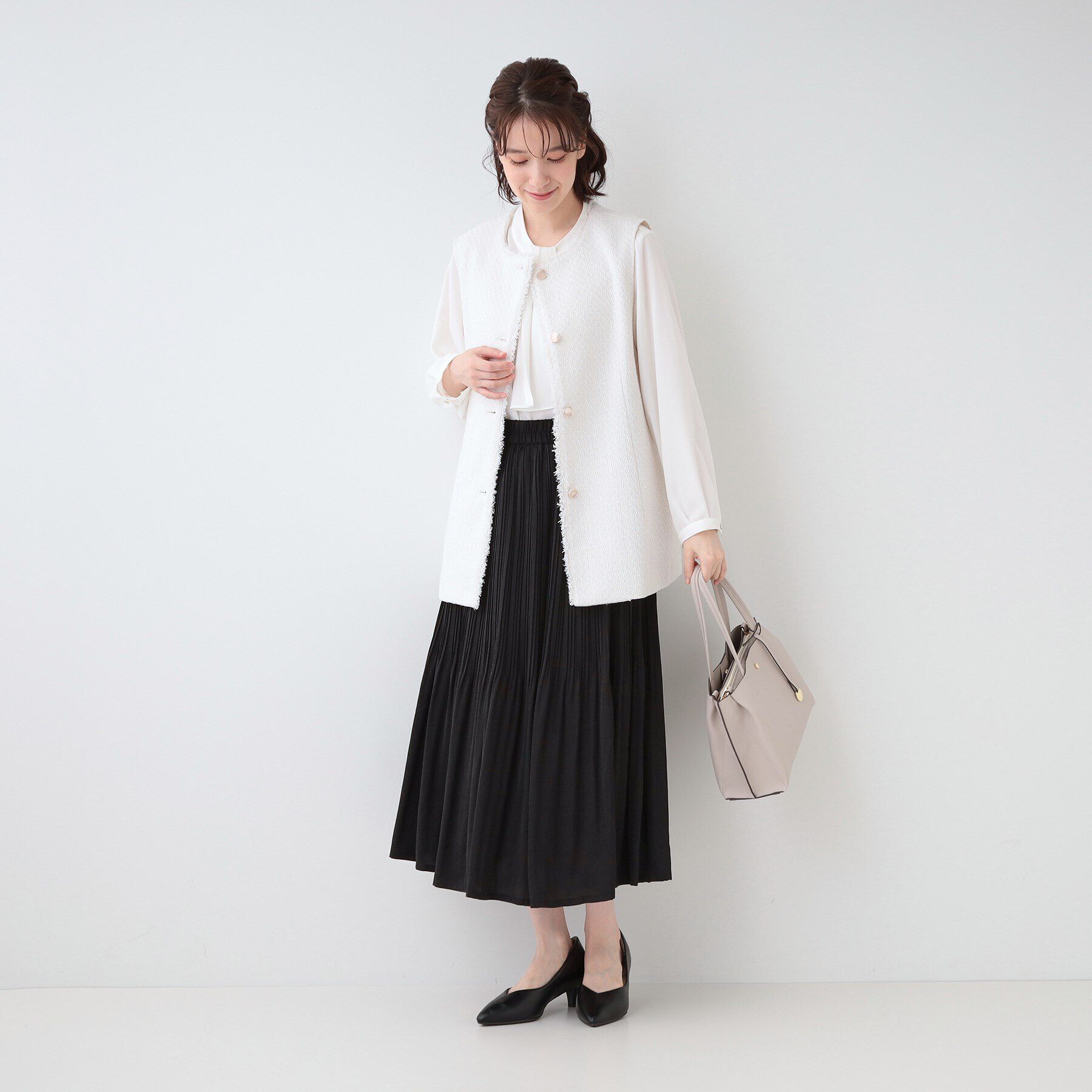 SHOO･LA･RUE「【セレモニーにも】ひらりと揺れる上品シルエット サテンプリーツスカート」|スカート|