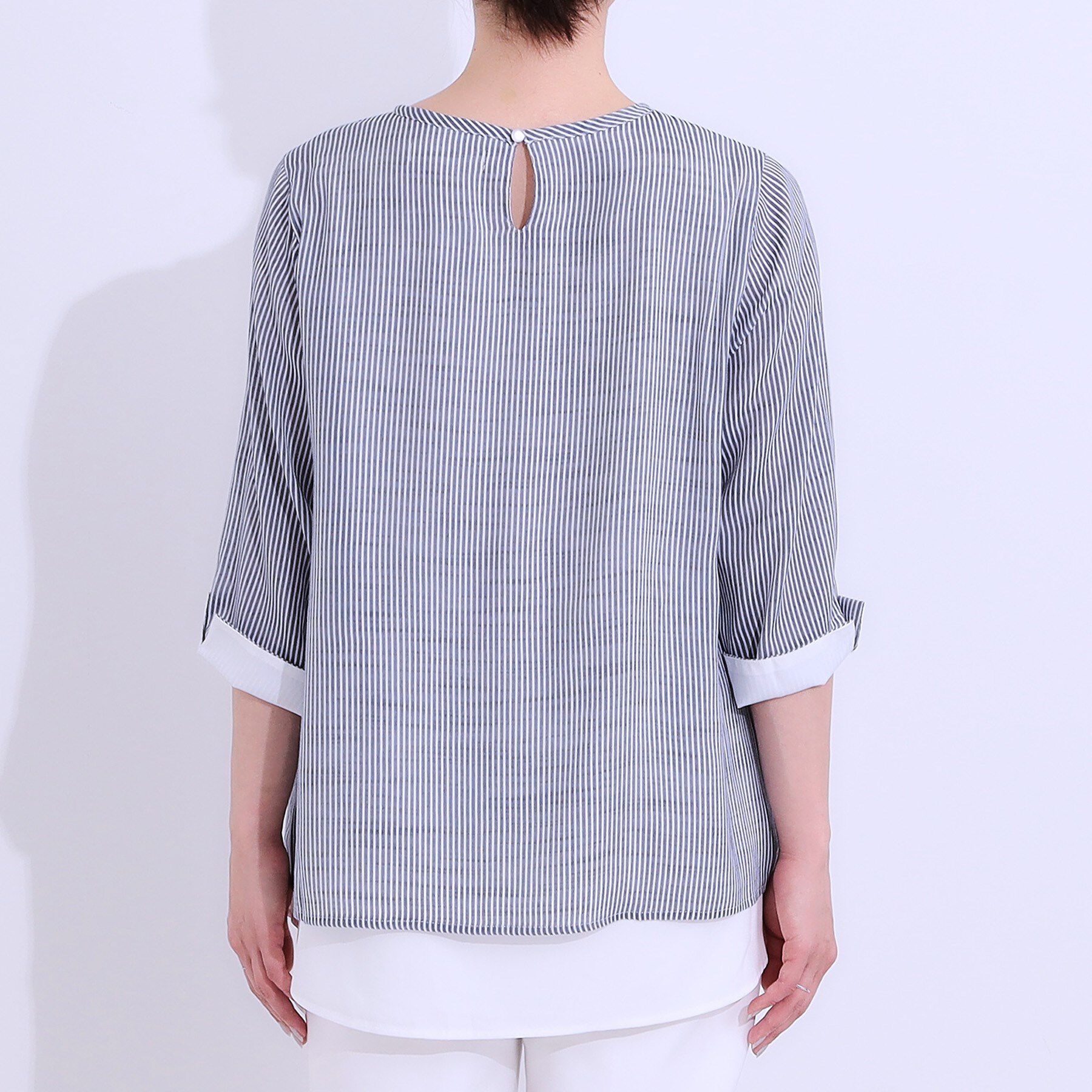 SHOO･LA･RUE「【洗える/S-LL】一枚でサマ見え お袖折り返し 裾レイヤードトップス」|Tシャツ・カットソー|