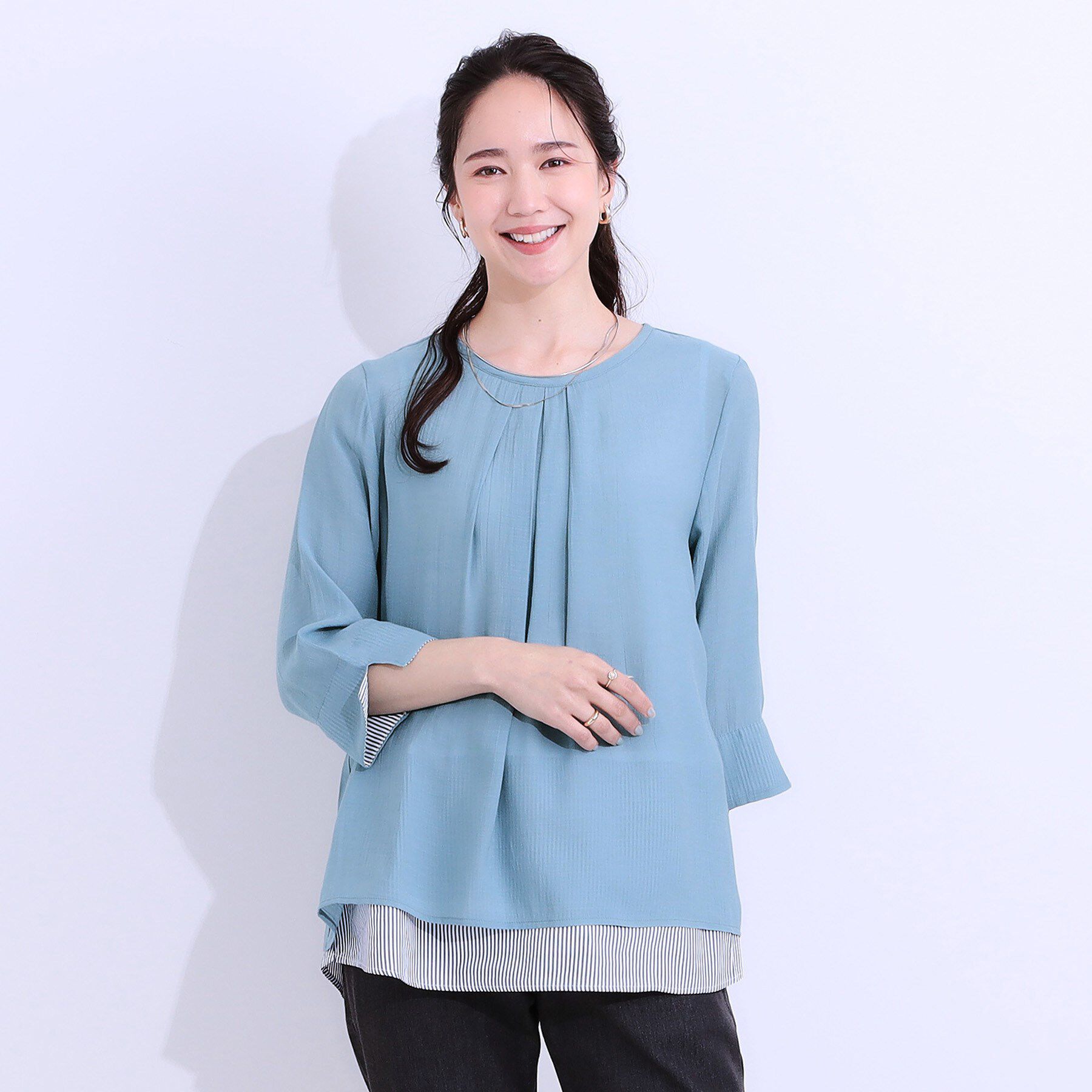 SHOO･LA･RUE「【洗える/S-LL】一枚でサマ見え お袖折り返し 裾レイヤードトップス」|Tシャツ・カットソー|