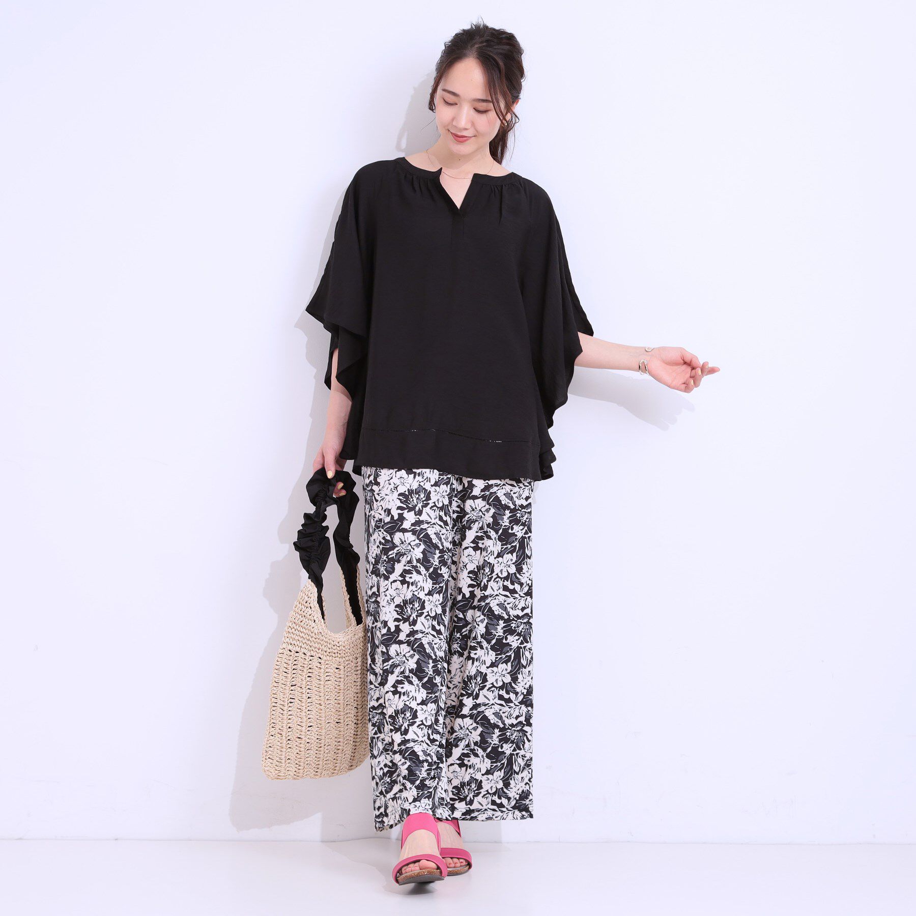 SHOO･LA･RUE「【洗える/ひんやり】涼しく体型カバー お袖フレア ドレープブラウス」|シャツ・ブラウス|