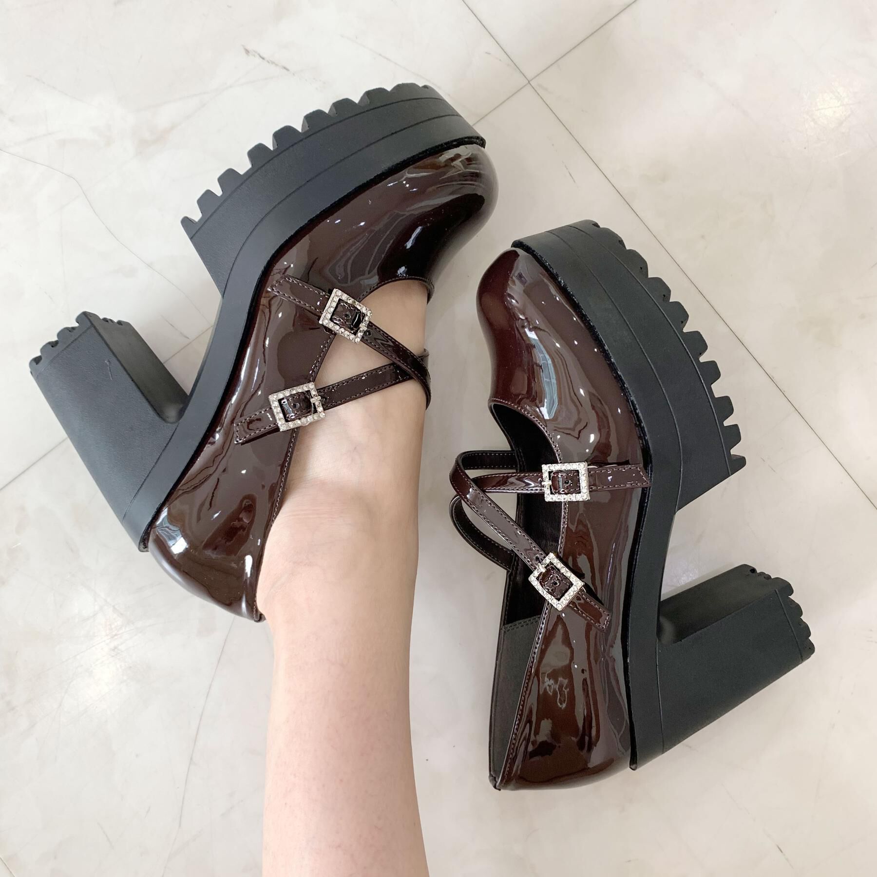 csT&P「厚底キラキラダブルストラップパンプス」|パンプス|ブラウン(243)