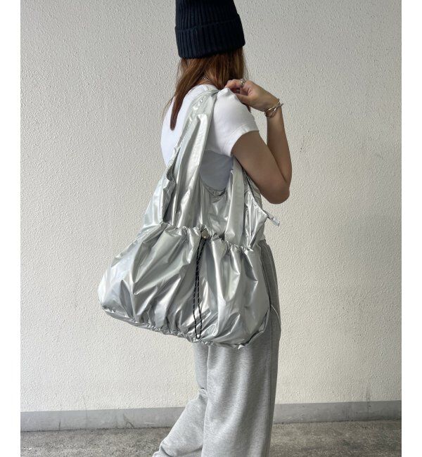 ikka「【雑誌InRed4月号掲載】撥水ドロストポケバルーントート」|トートバッグ|