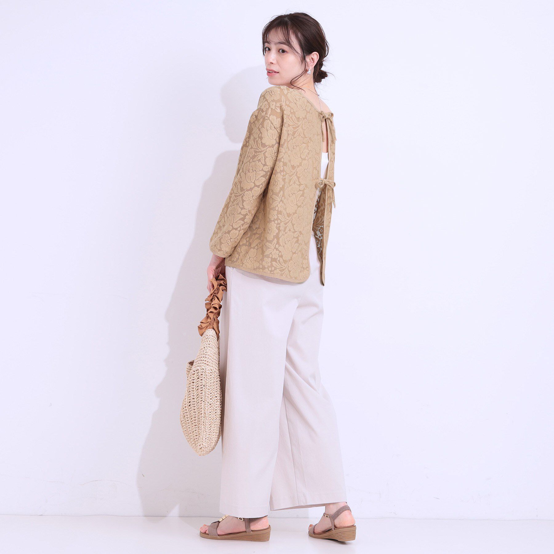 SHOO･LA･RUE「【前後2WAY/S-LL】メッシュ&times;レースがこなれ見え リボントップス」|Tシャツ・カットソー|