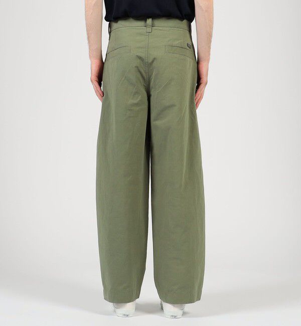 TOMORROWLAND MENS「コットンリネンスラブ 1プリーツカーブパンツ」|チノ|