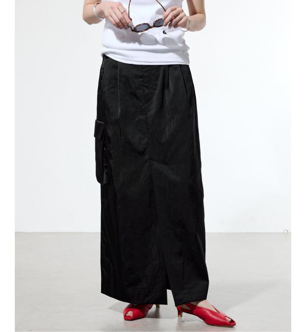 IENA「《一部店舗限定》サテンカーゴポケットスカート」|スカート|ブラック
