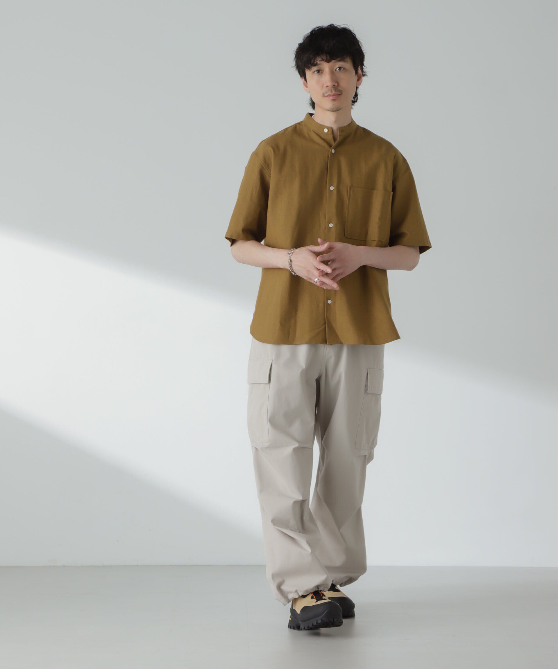 nano･universe「リネンコットンヘリンボーンバンドカラーシャツ」|シャツ・ブラウス|