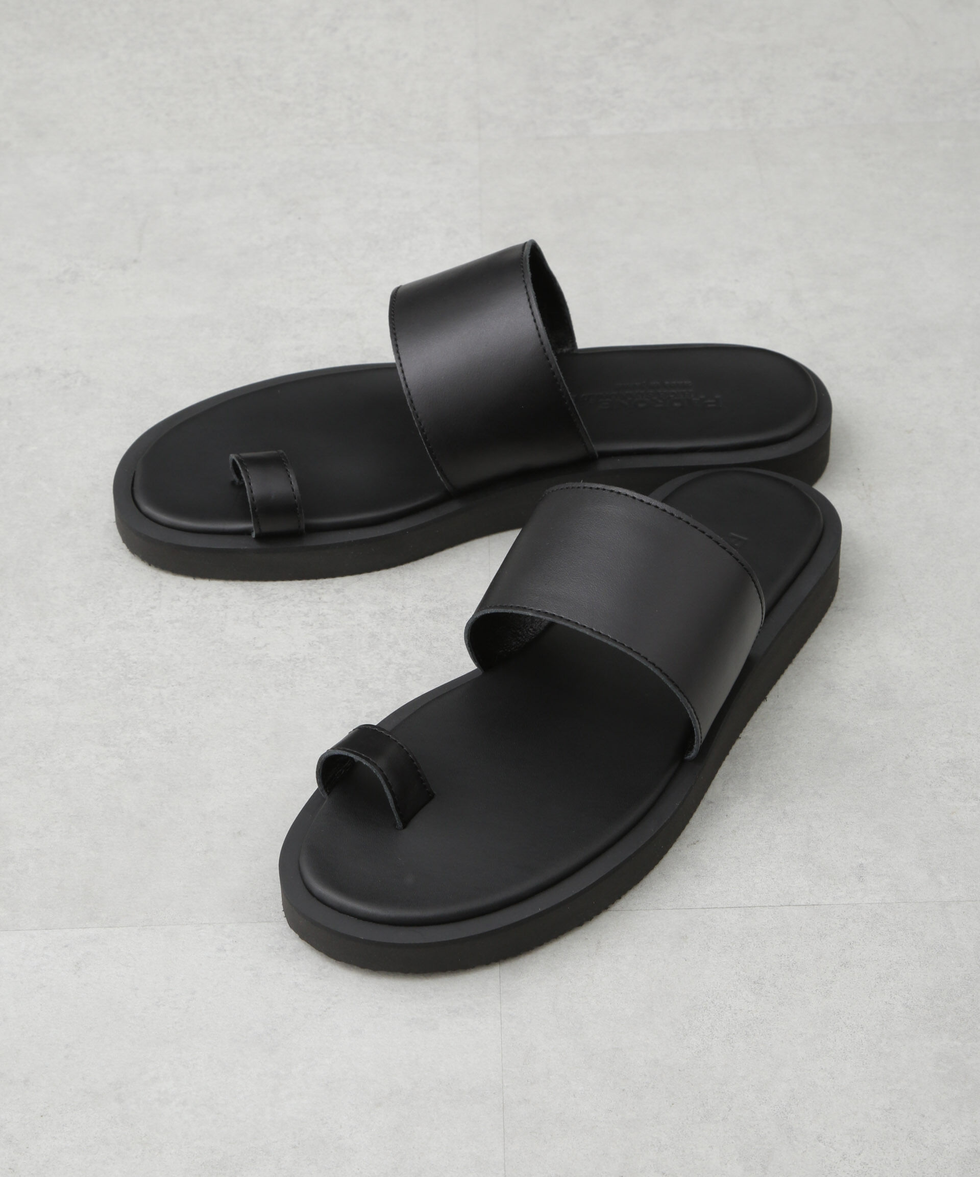 nano･universe「PADRONE THE STANDARD LINE/別注 THONG SANDAL / 指ぬきレザーサンダル」|サンダル|ブラック
