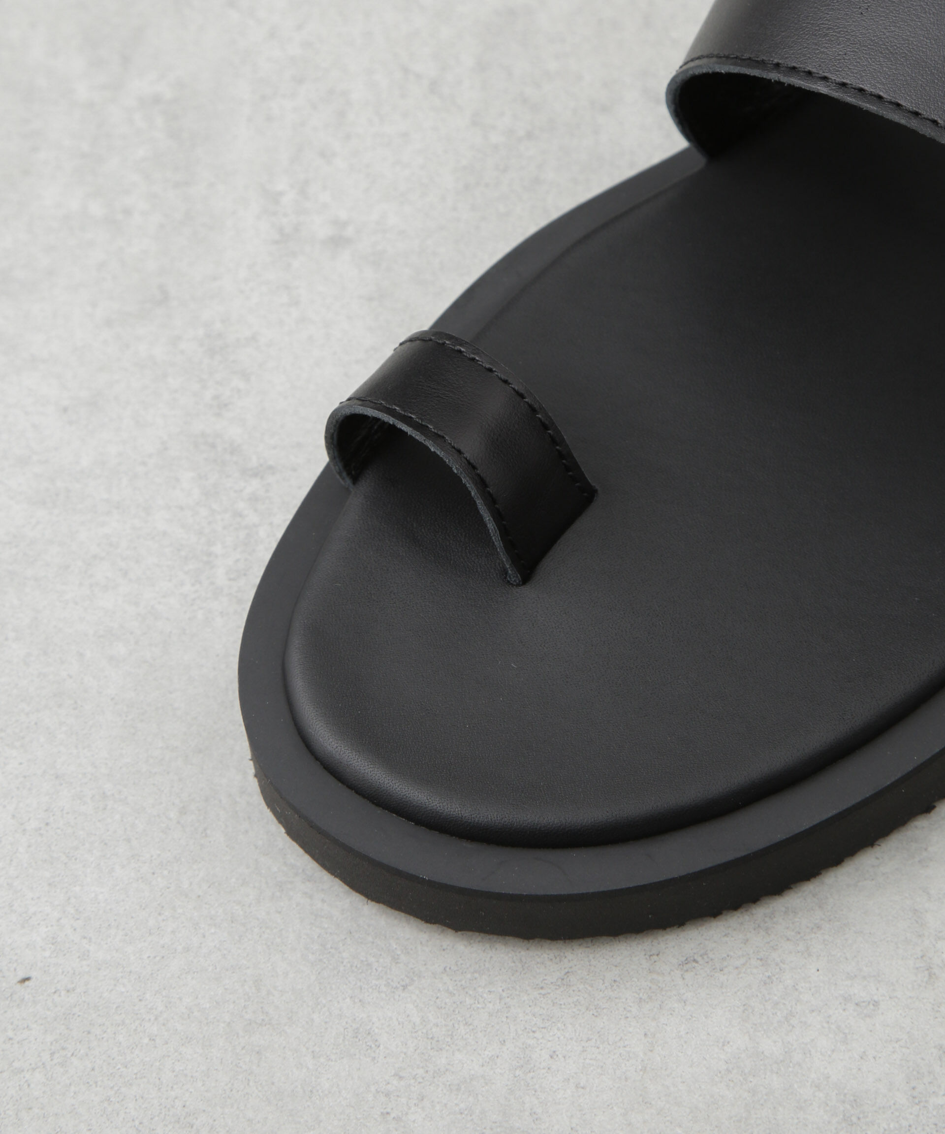 nano･universe「PADRONE THE STANDARD LINE/別注 THONG SANDAL / 指ぬきレザーサンダル」|サンダル|