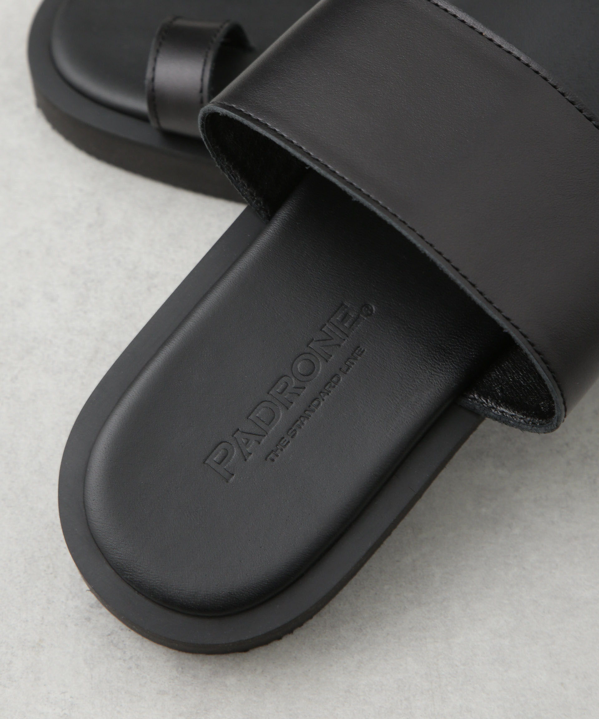 nano･universe「PADRONE THE STANDARD LINE/別注 THONG SANDAL / 指ぬきレザーサンダル」|サンダル|