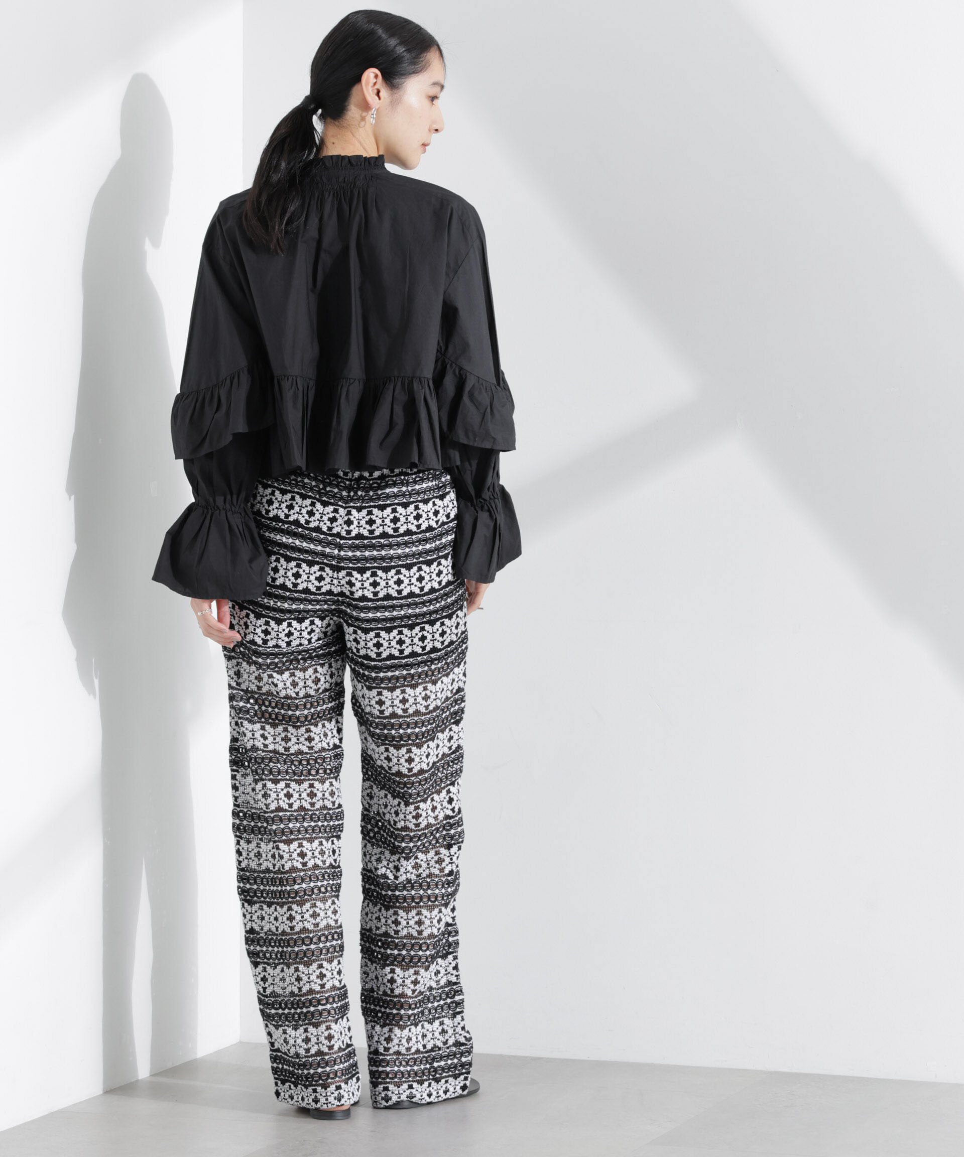 nano･universe「Sara mallika/COTTON VOLUMEFRILL SHORTBLOUSE」|シャツ・ブラウス|