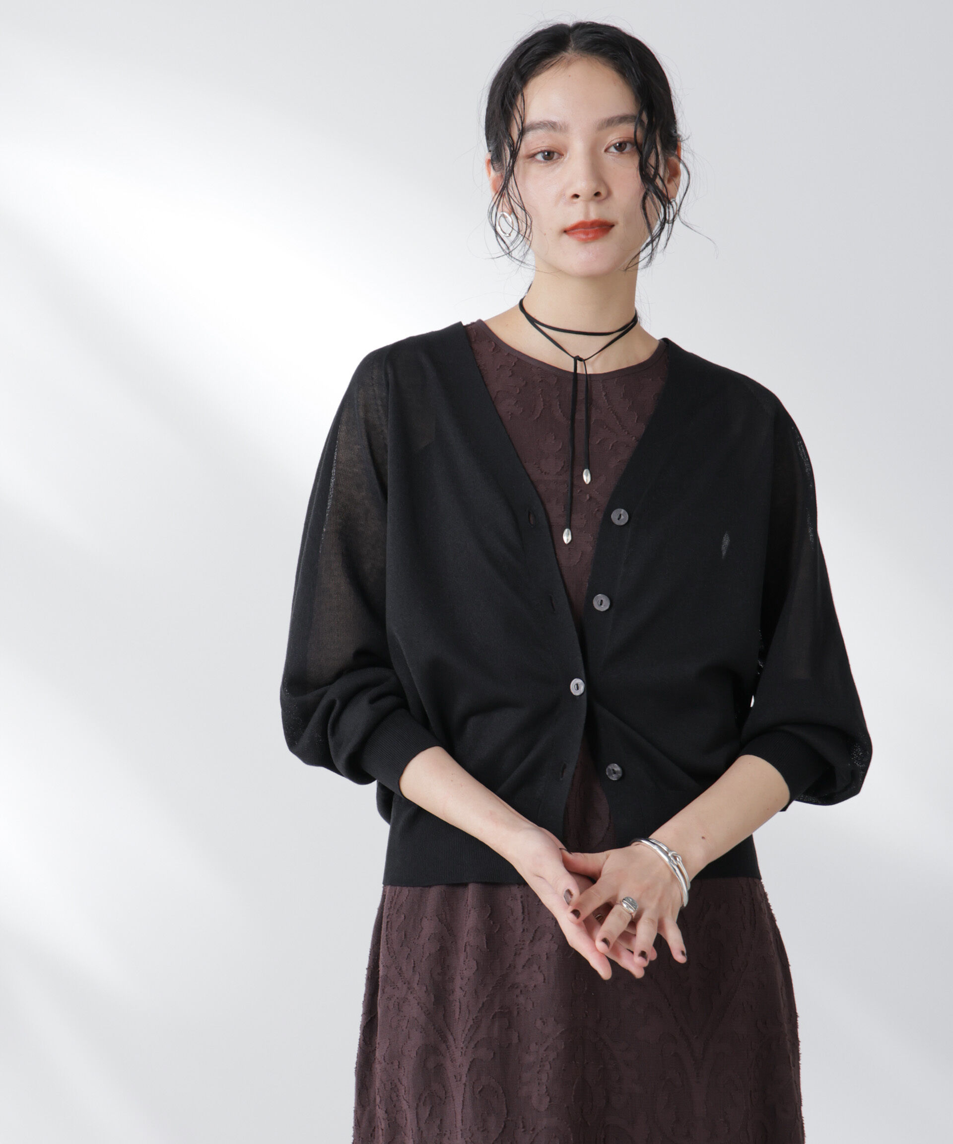 nano･universe「コットンスパークシアーＶネックカーディガン」|ニット・セーター|