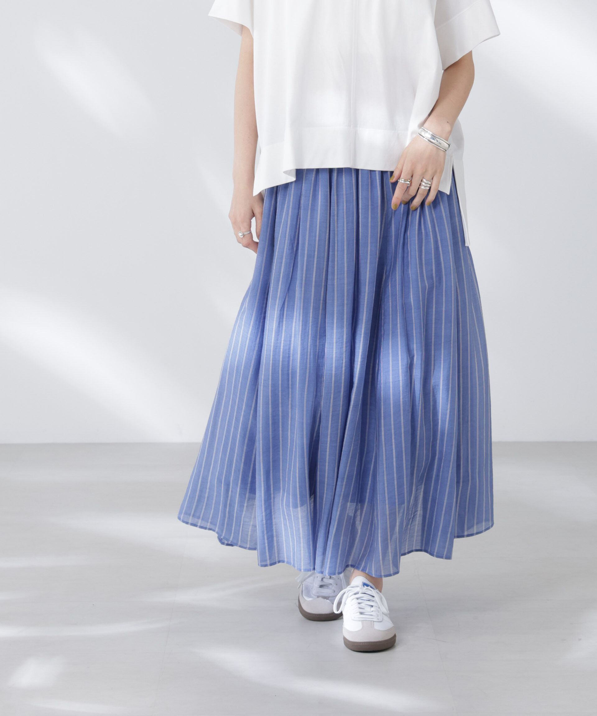 nano･universe「シアーストライプギャザーフレアスカート(セットアップ可)」|スカート|ブルー
