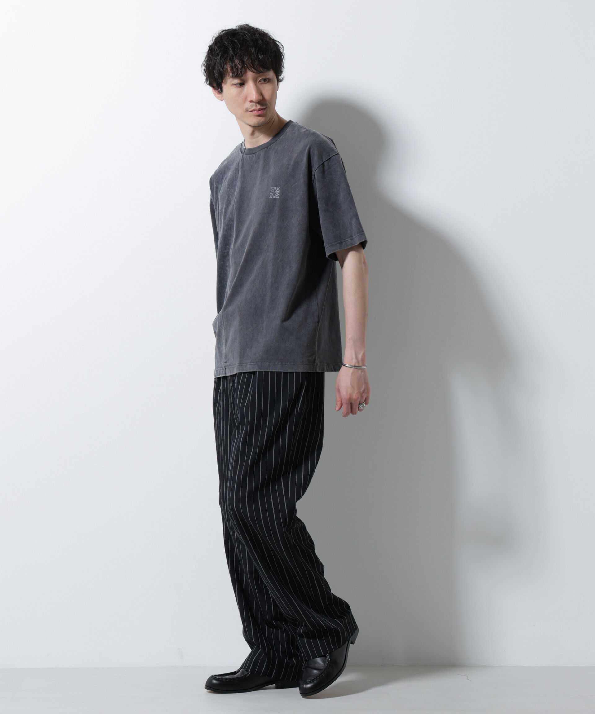 nano･universe「｢A-C-Z｣2トーンピグメントTシャツ 半袖」|Tシャツ・カットソー|