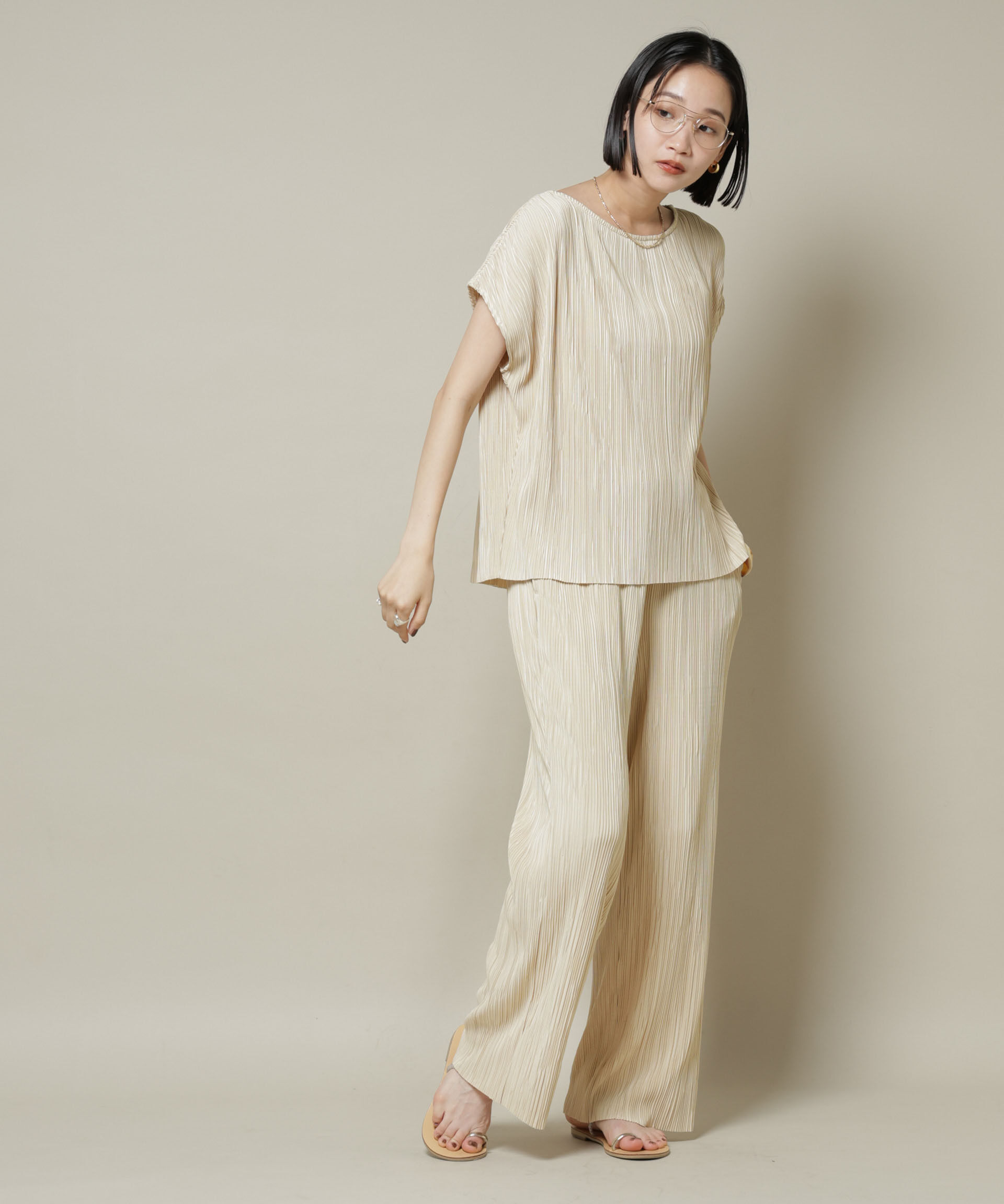 nano･universe「ランダムプリーツカットセミワイドパンツ(セットアップ可)」|チノ|