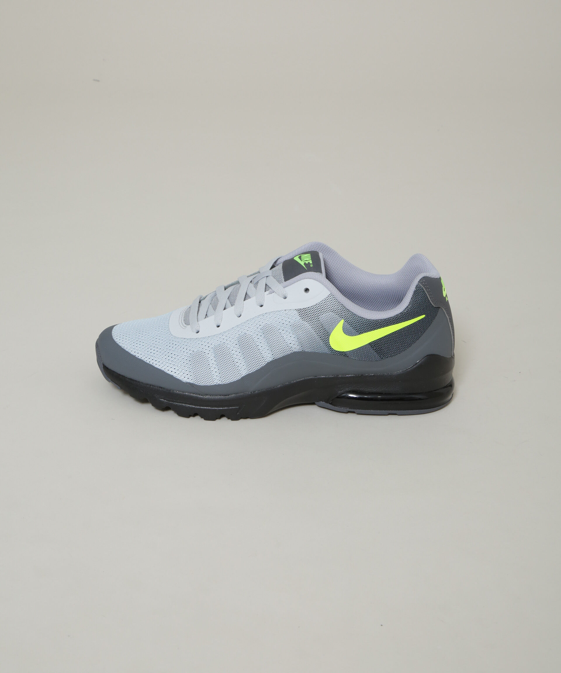 nano･universe「NIKE/ナイキ エア マックス インビガー」|スニーカー|