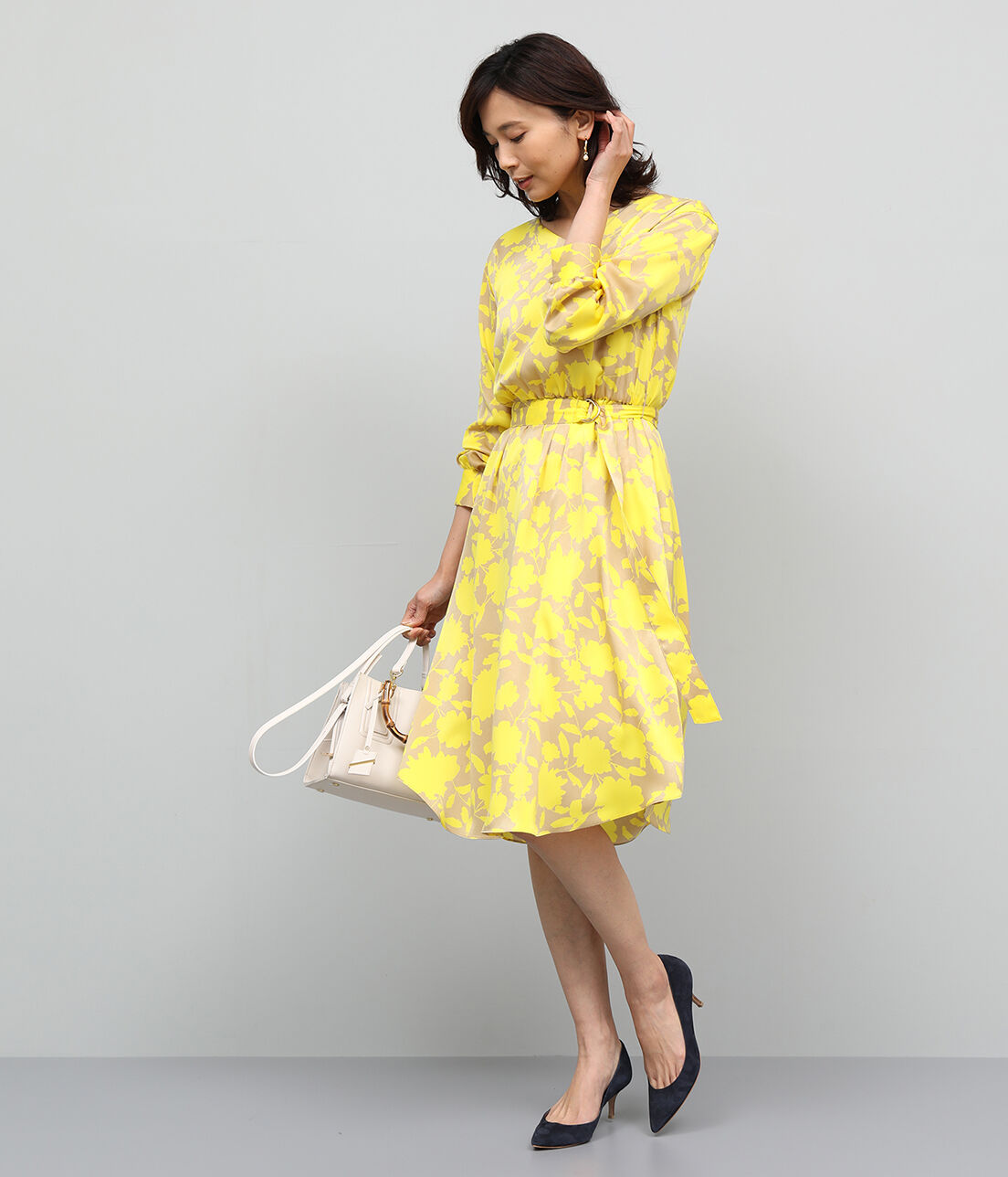 ROPE「起毛サテン花柄ワンピース」|ワンピース|