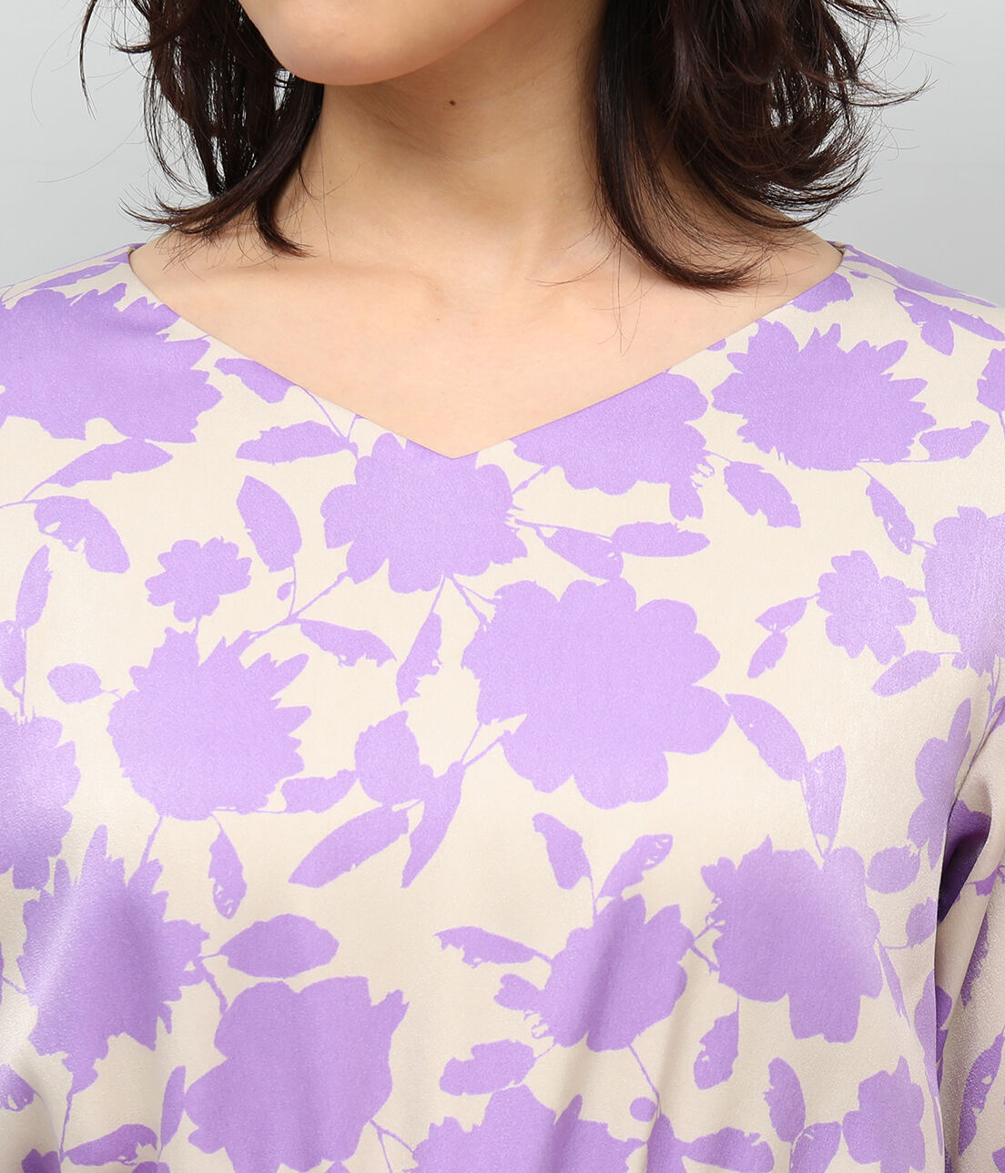 ROPE「起毛サテン花柄ワンピース」|ワンピース|