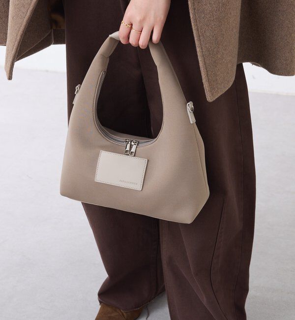  「【PAPILLONNER/パピヨネ】チャーム付きウェットワンショルダーバッグ」|トートバッグ|