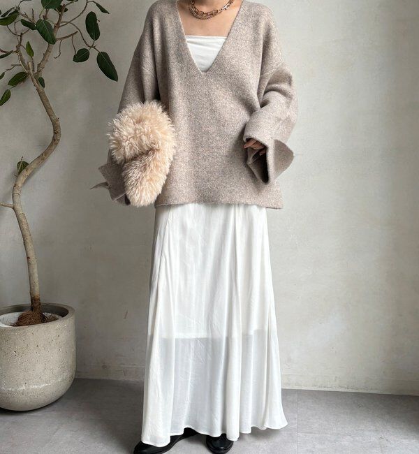  「【WEB限定】深Vワイドスリーブプルオーバー」|ニット・セーター|