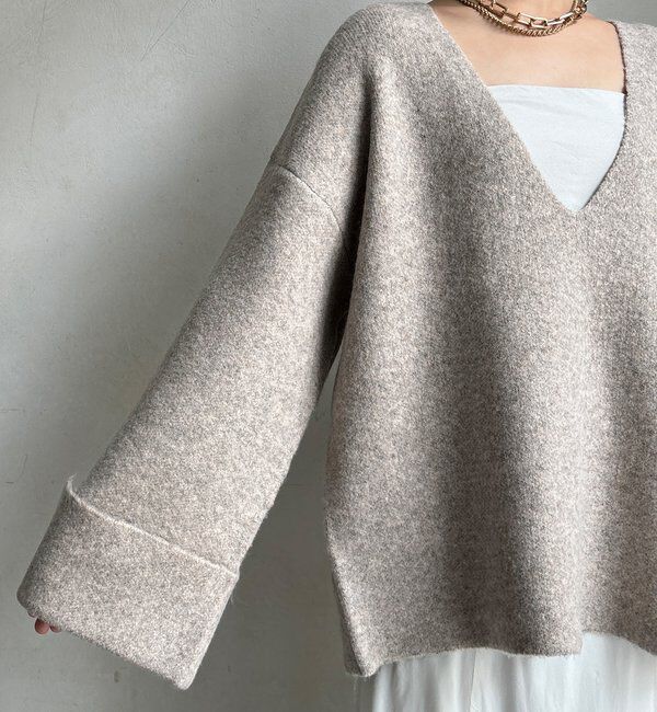  「【WEB限定】深Vワイドスリーブプルオーバー」|ニット・セーター|