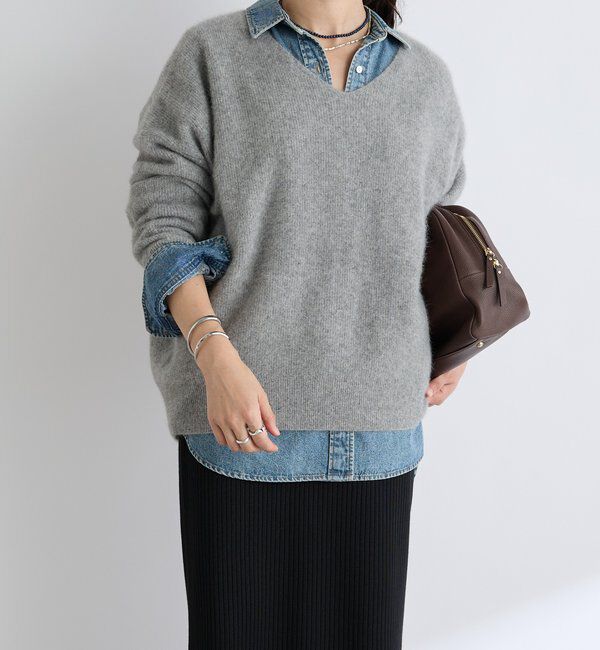  「【抜け感シルエット】ヘアリーウール片畦Vネックニット」|ニット・セーター|