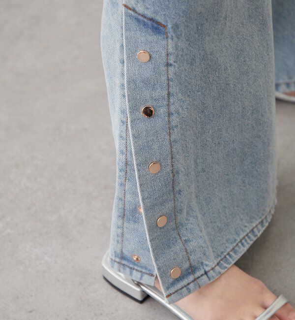  「ボタンスリットフレアデニム」|デニム|