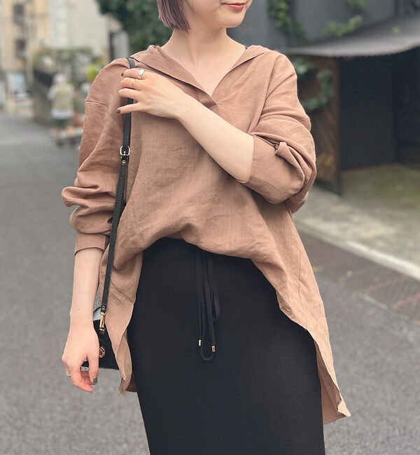 Rouge vif「麻バックスリットVネックシャツ」|シャツ・ブラウス|ブラウン