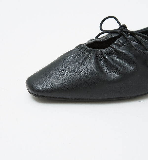 AU BANNISTER「【LAROUTE】レースアップギャザー ソフトパンプス」|その他|