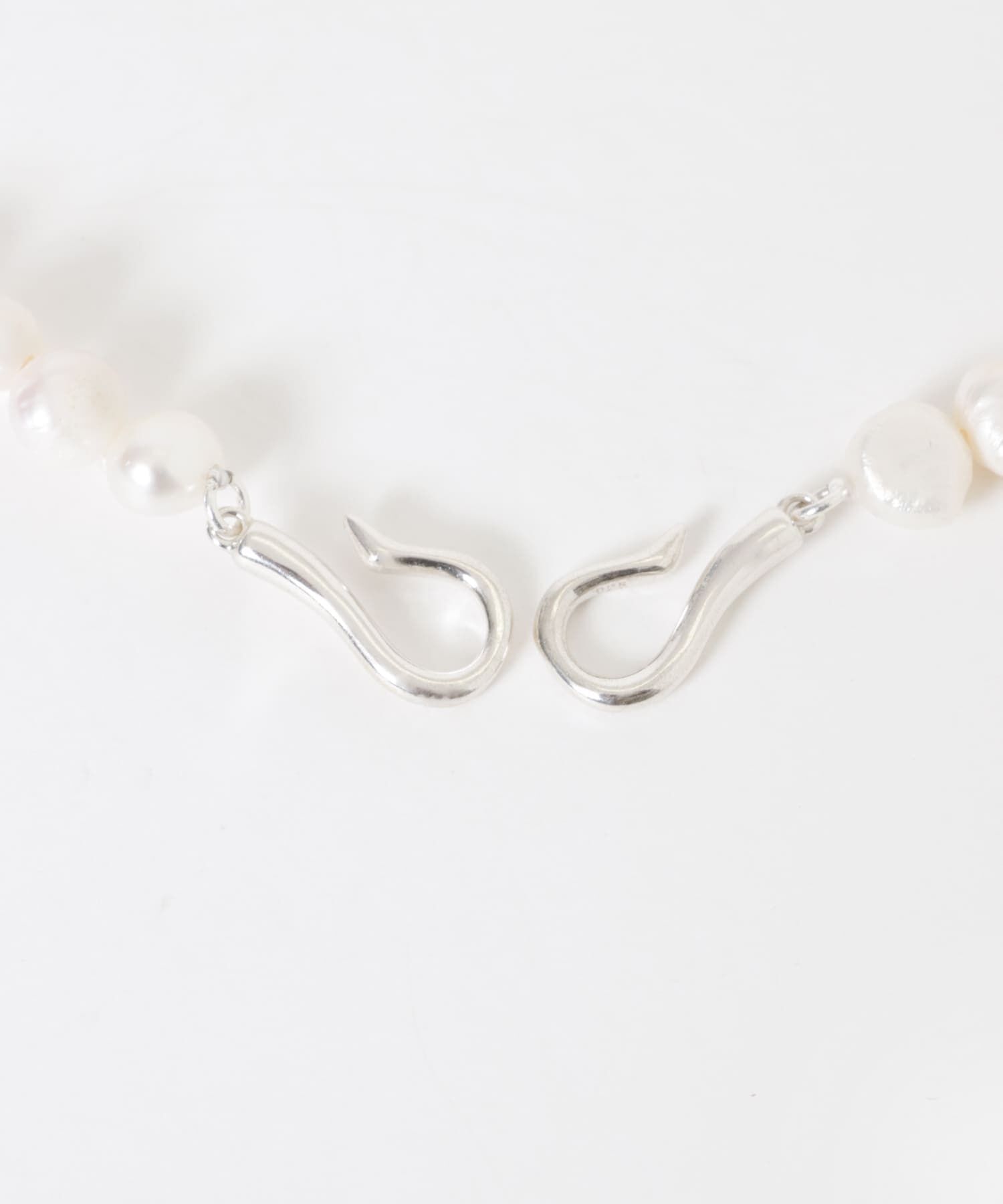 SMELLY「SMELLY so&rsquo;　pearl hook necklace」|ネックレス|
