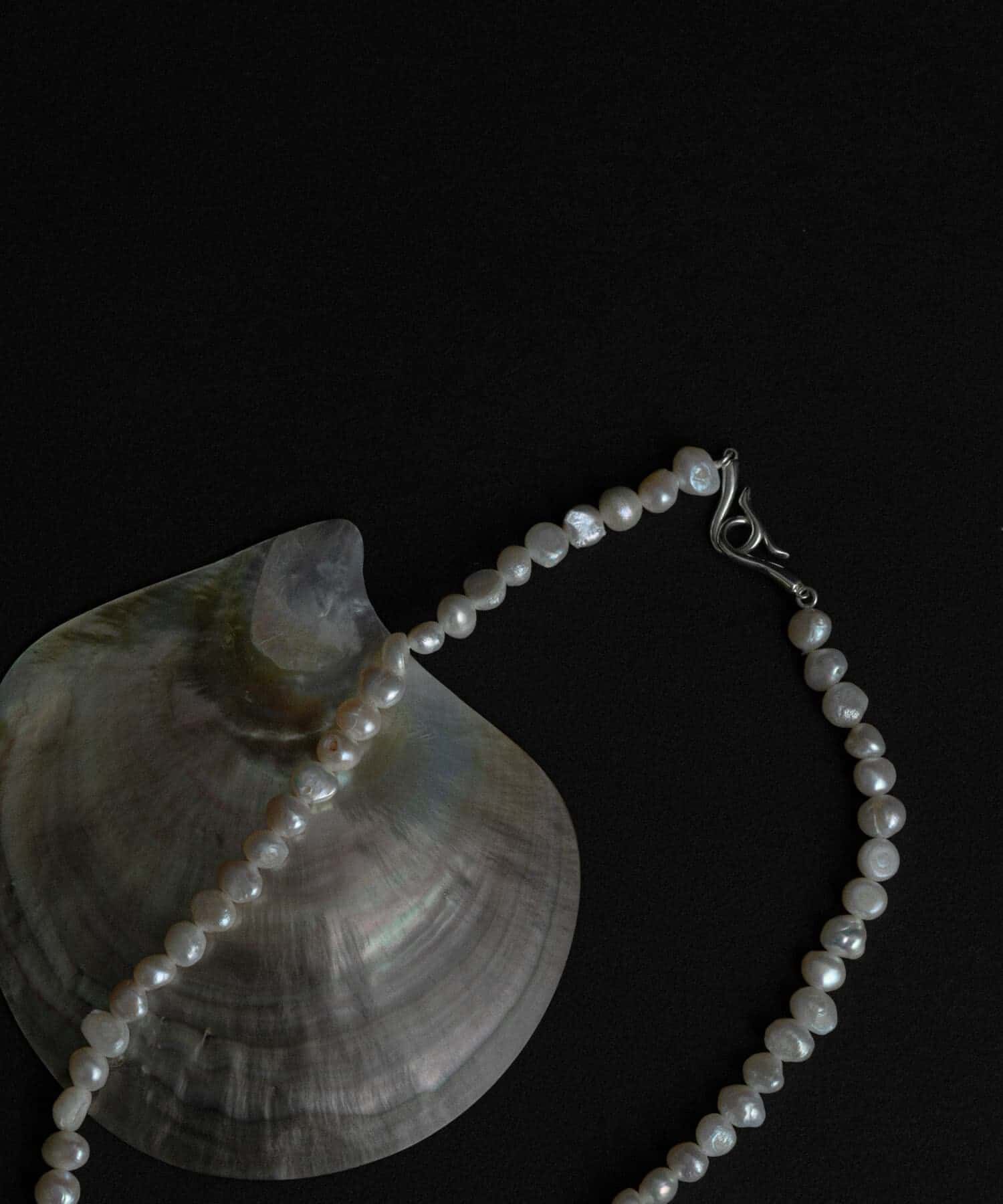 SMELLY「SMELLY so&rsquo;　pearl hook necklace」|ネックレス|