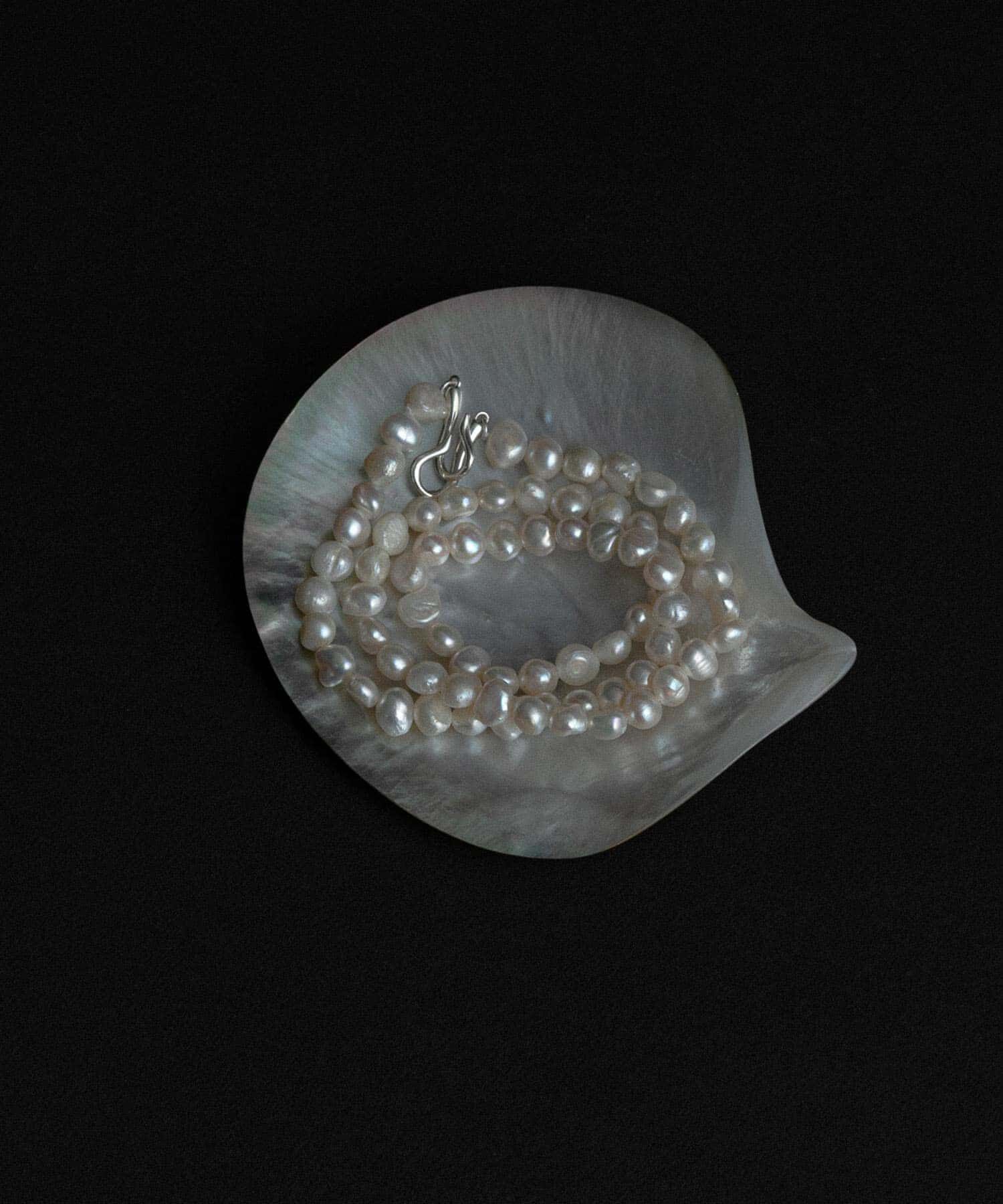 SMELLY「SMELLY so&rsquo;　pearl hook necklace」|ネックレス|