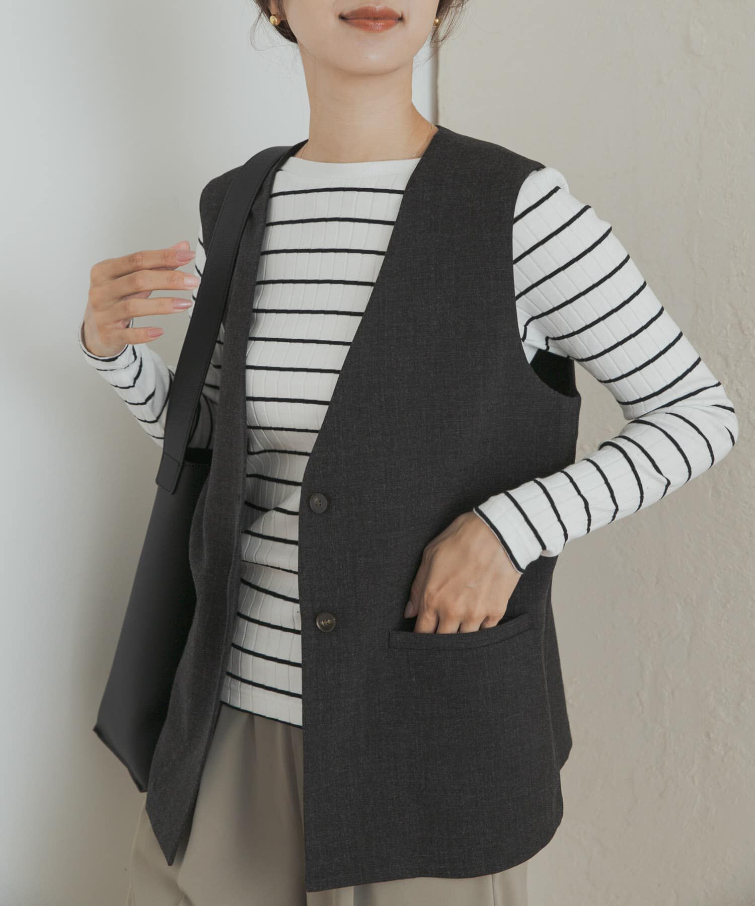 URBAN RESEARCH DOORS「ノーカラージレ」|ノーカラーコート|ブラック