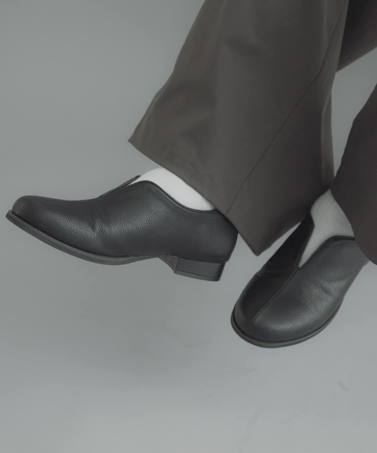 SENSE OF PLACE by URBAN RESEARCH「センタースリットスリッポンシューズ」|スリッポン|