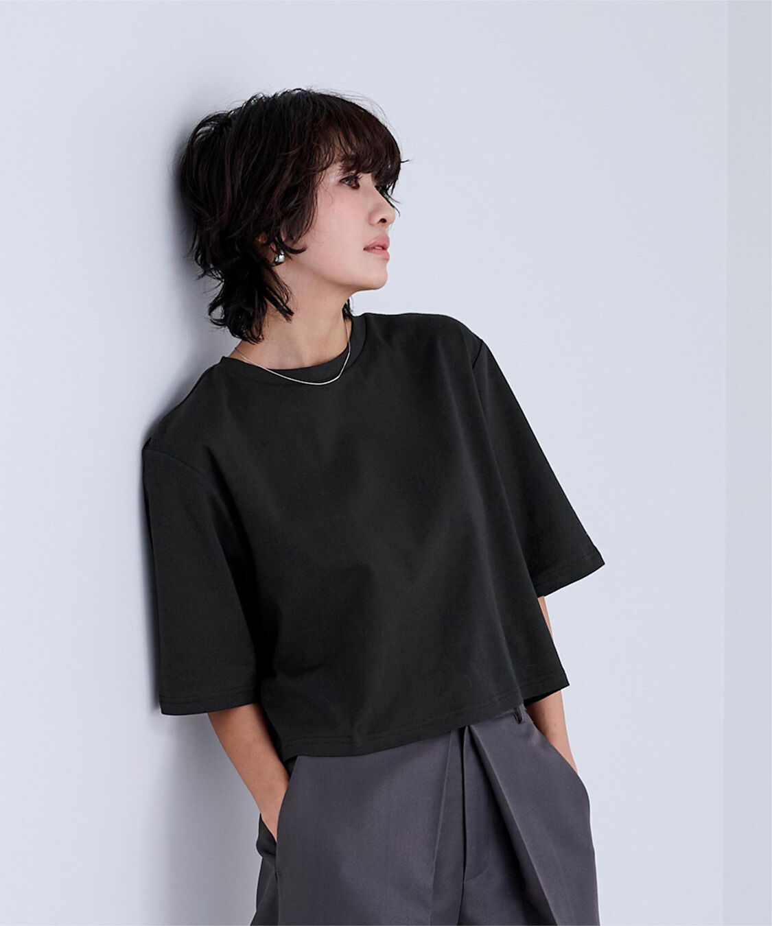 ur's「汗染み防止クロップドTシャツ」|Tシャツ・カットソー|ブラック