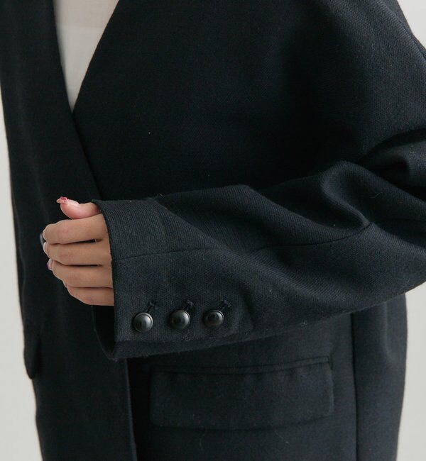  「ラペルレスジャケット」|ノーカラージャケット|