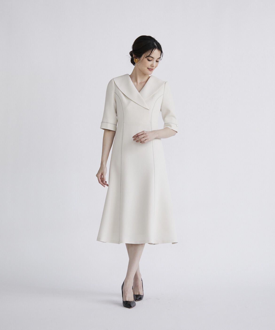 Maglie le cassetto「《M Maglie le cassetto》ショールカラーワンピース」|ワンピース|アイボリー2