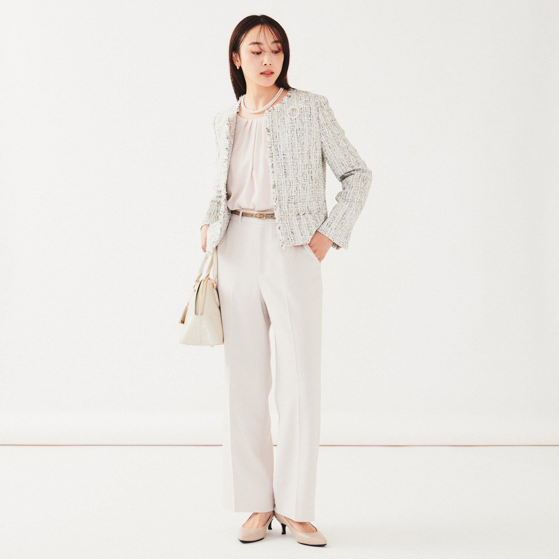 UNTITLED「【透けにくい/通勤】パウダリー タックブラウス」|シャツ・ブラウス|